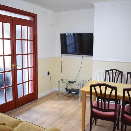 House Stay In Bangor North Wales מראה חיצוני תמונה