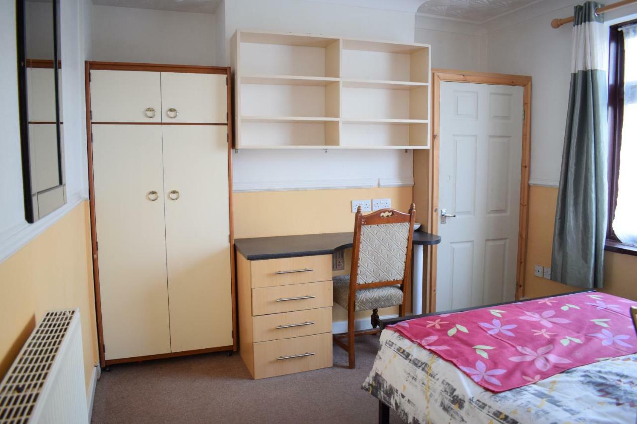 House Stay In Bangor North Wales מראה חיצוני תמונה